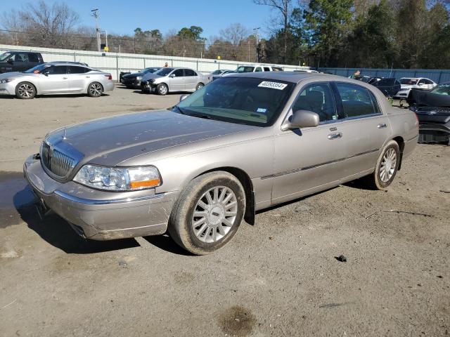 Lincoln Towncar (2003)