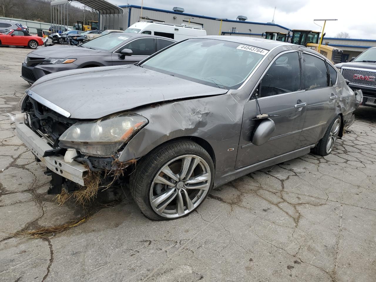 Infiniti M (2009)
