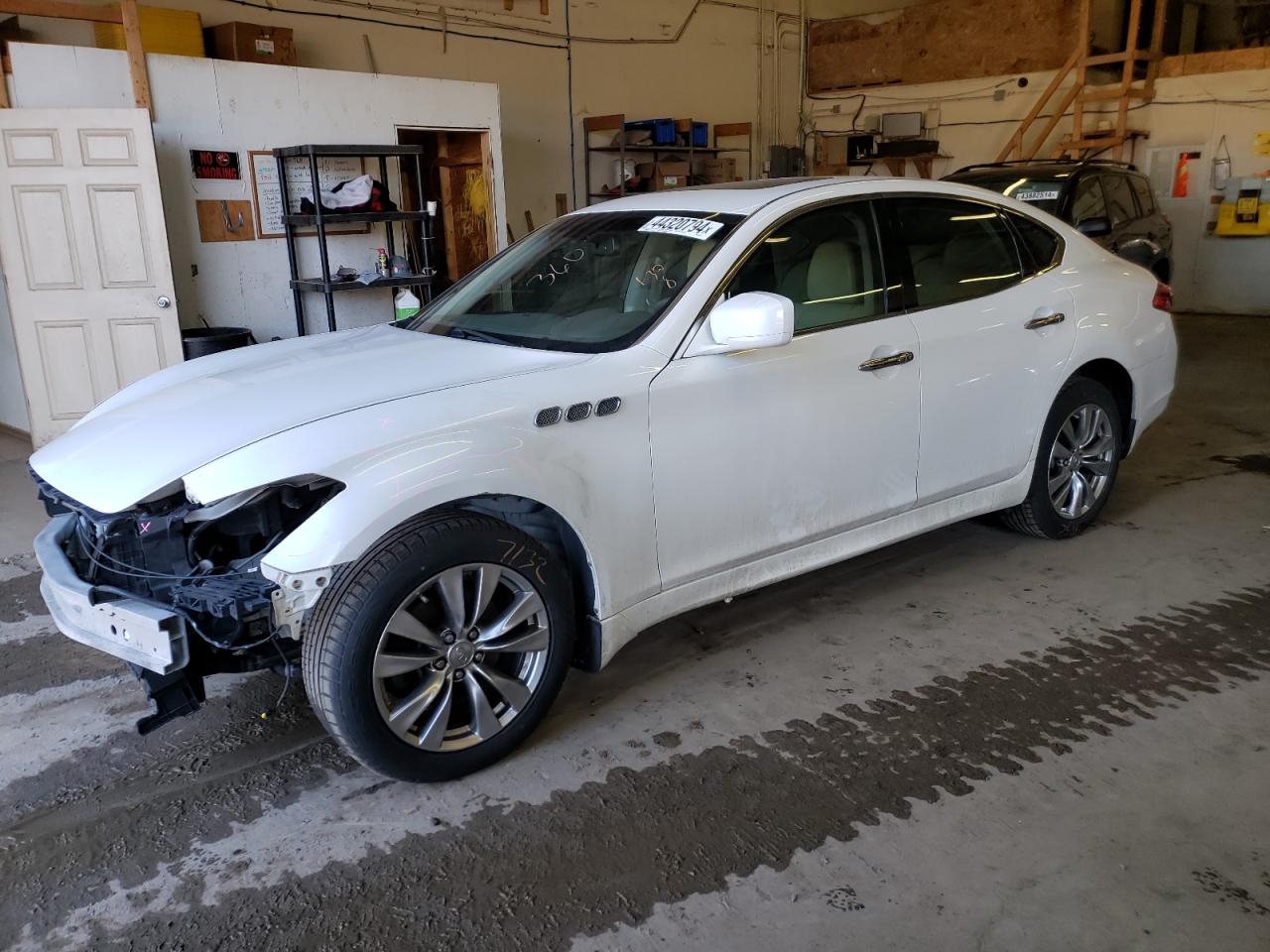 Infiniti M (2012)