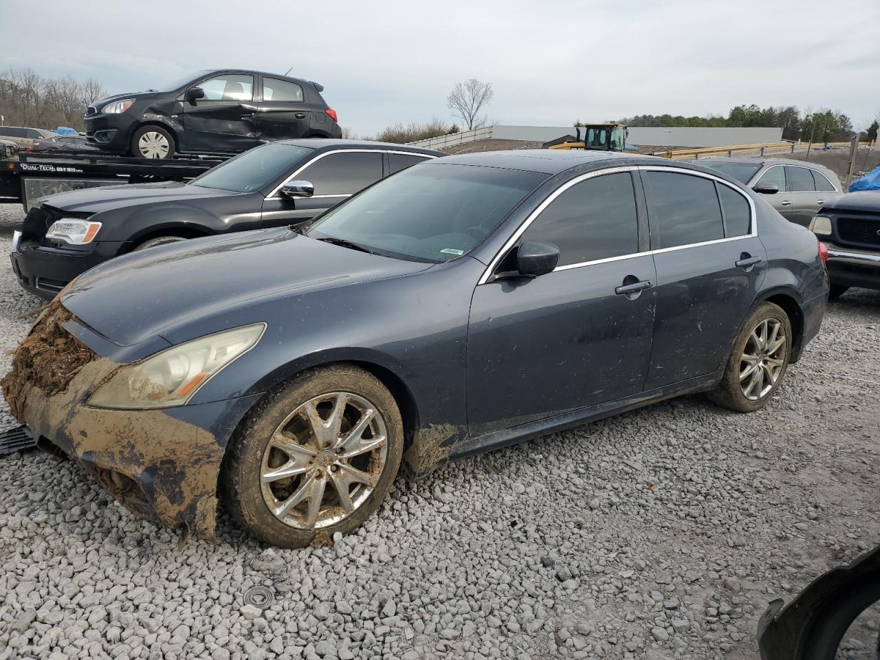 Infiniti G (2013)