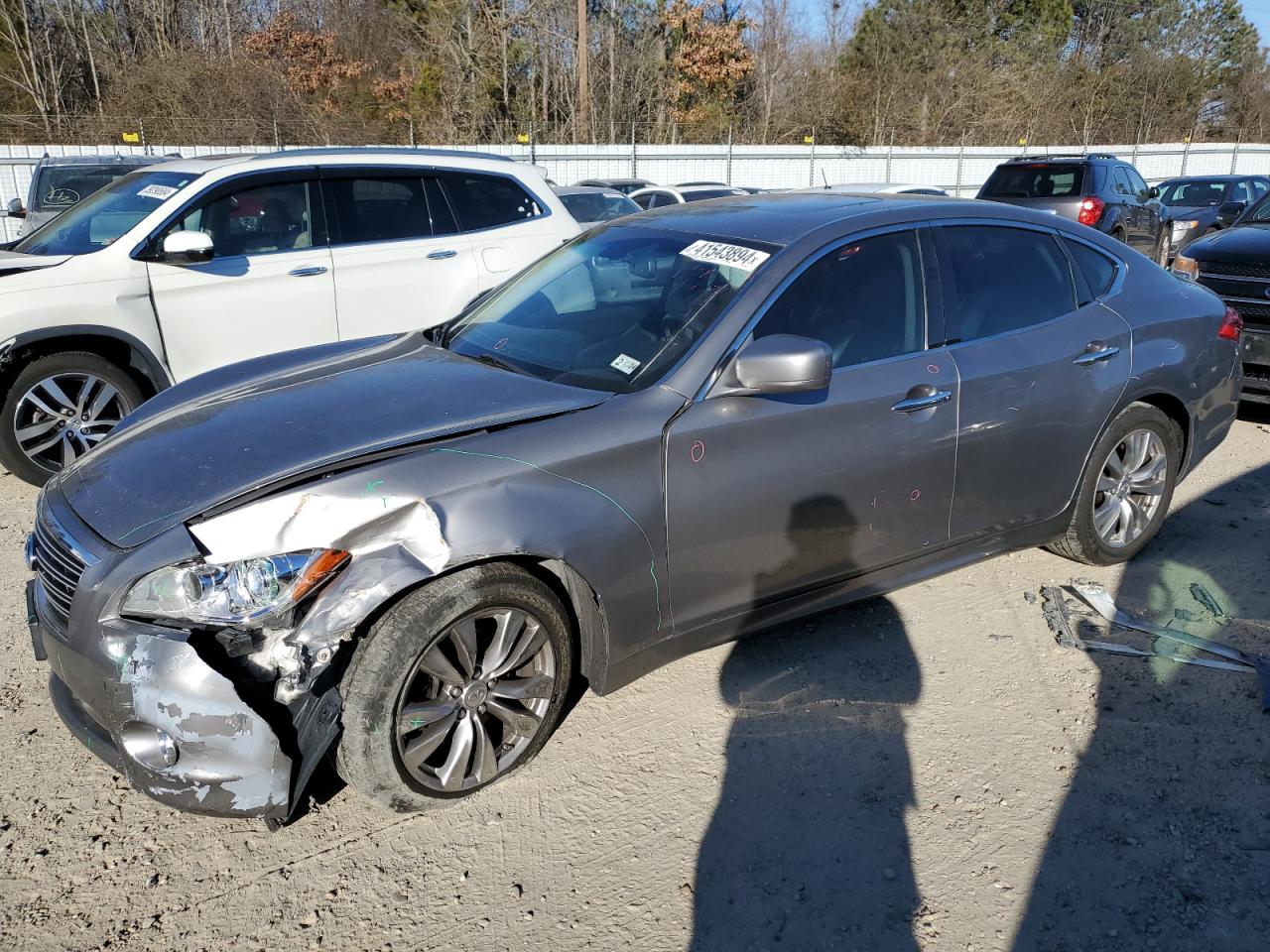 Infiniti M (2013)