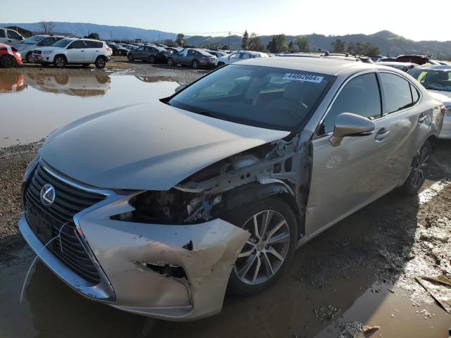 Lexus Es300 (2016)