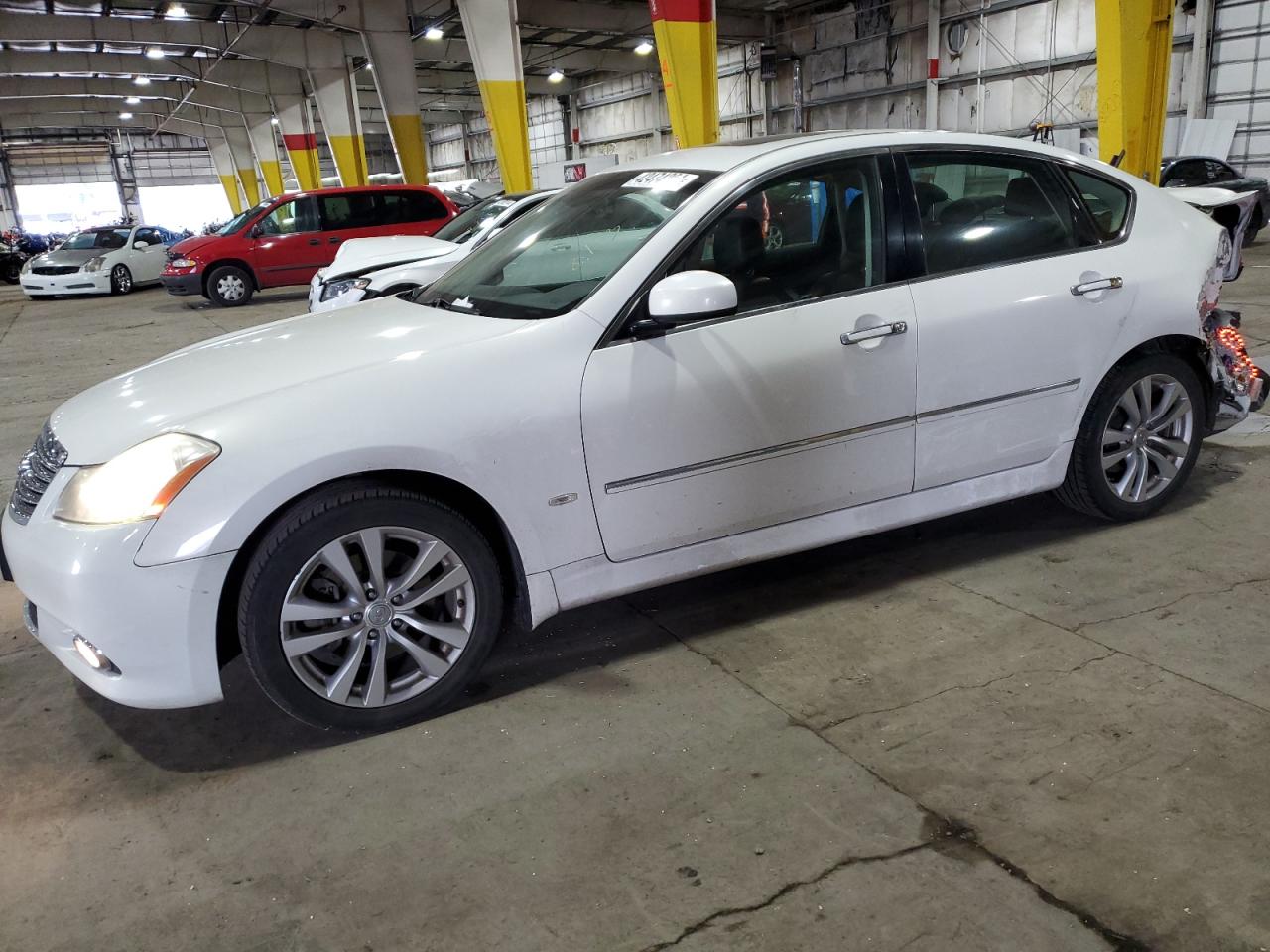 Infiniti M (2008)