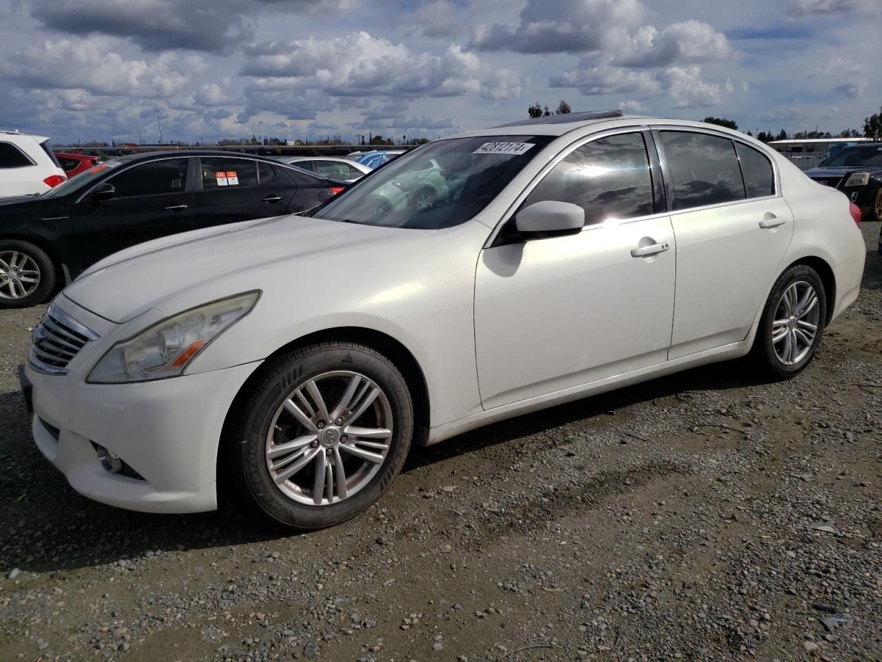 Infiniti G (2012)