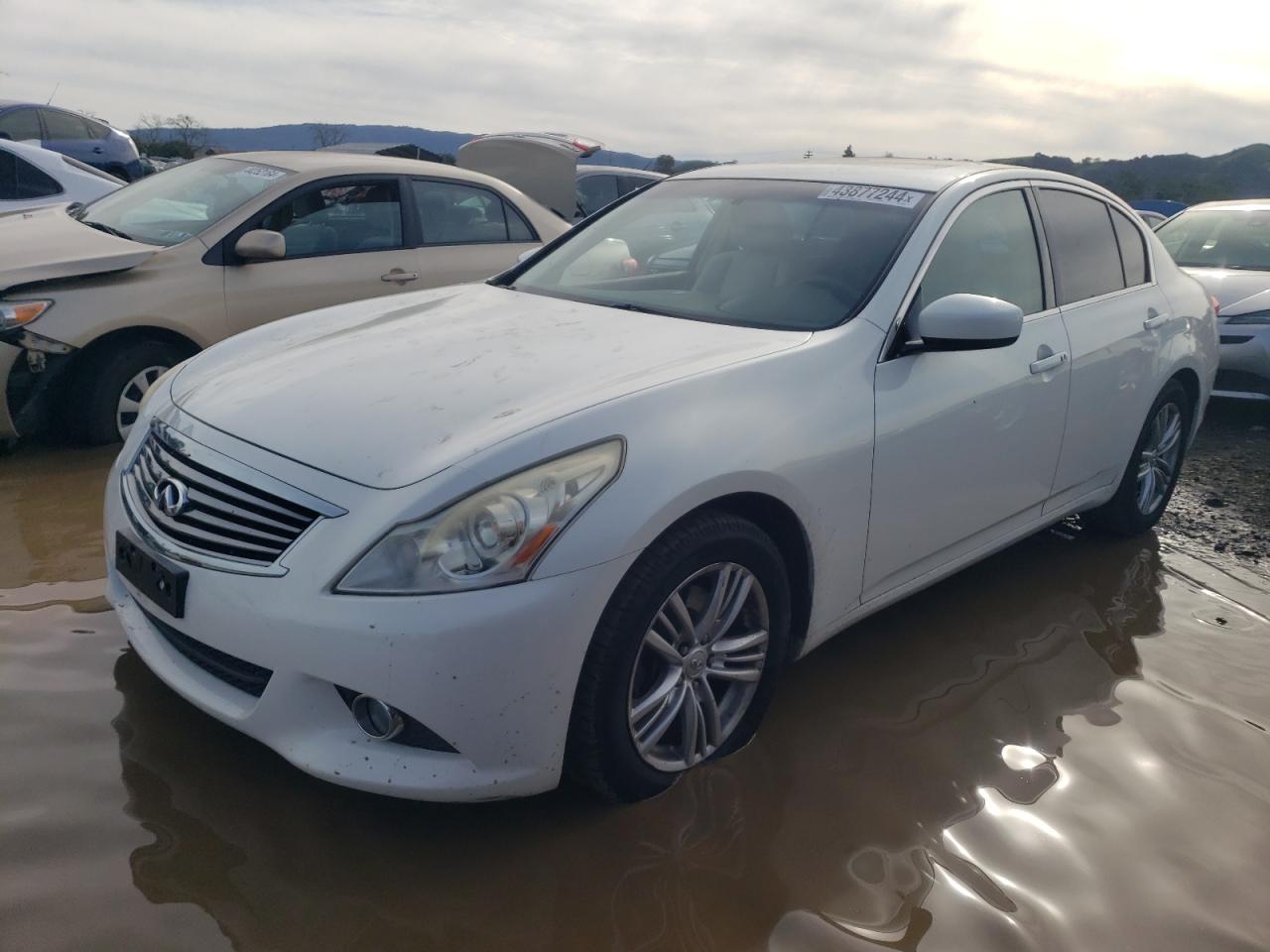 Infiniti G (2012)