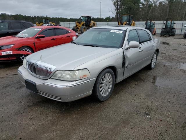 Lincoln Towncar (2003)