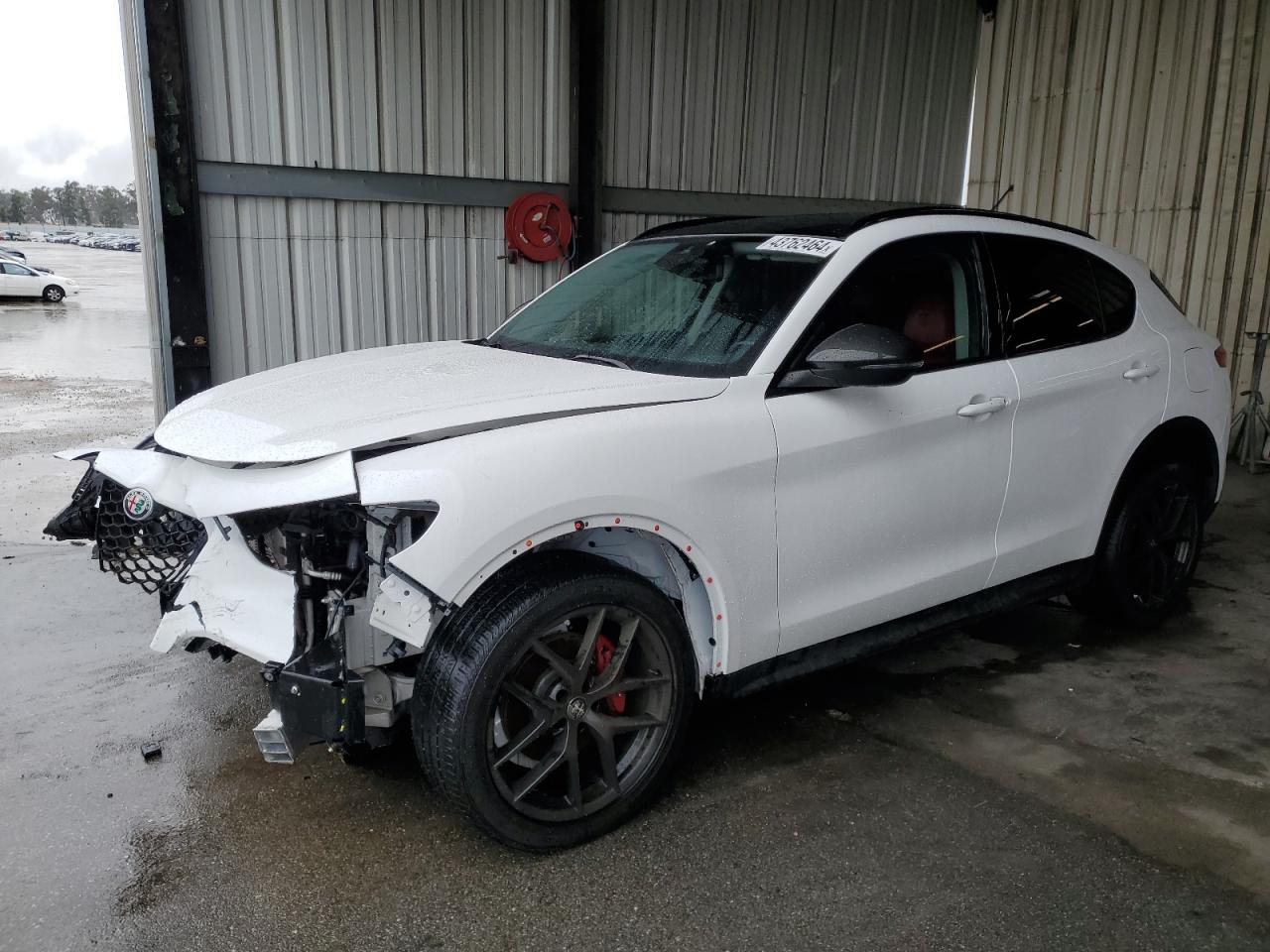 Alfa-romeo Stelvio (2020)