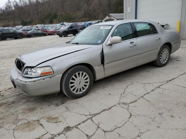 Lincoln Towncar (2005)