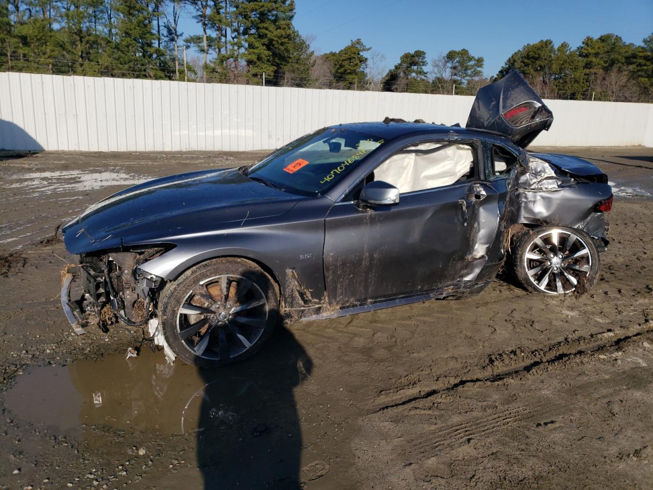 Infiniti Q60 (2017)