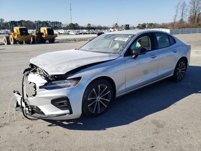 Volvo S60 b5 mom (2022)