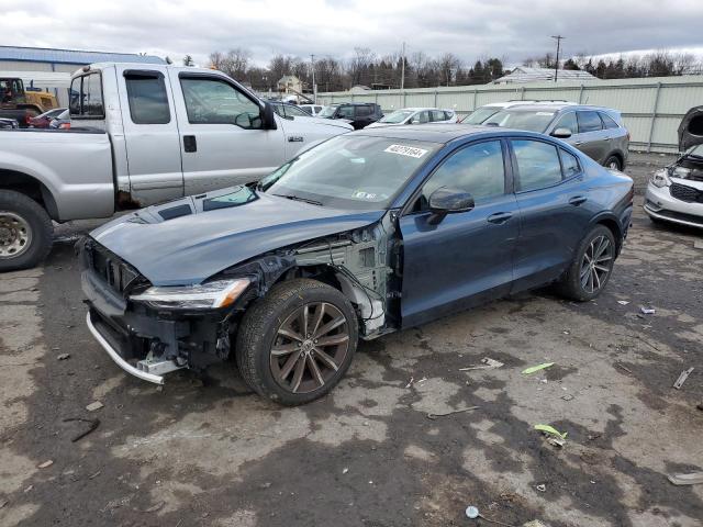 Volvo S60 b5 mom (2022)