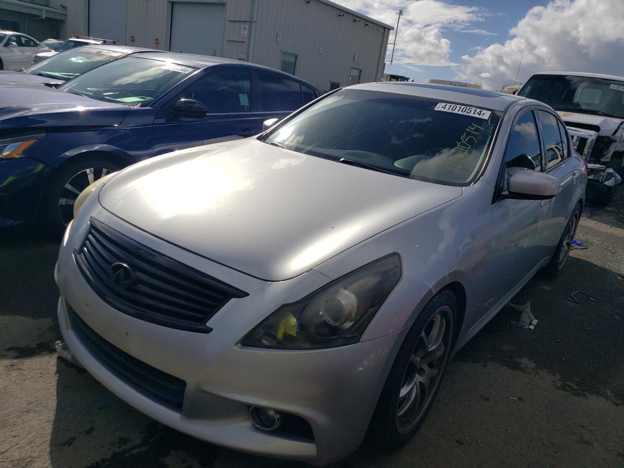 Infiniti G (2012)