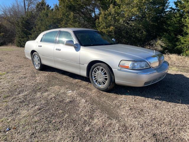 Lincoln Towncar (2009)