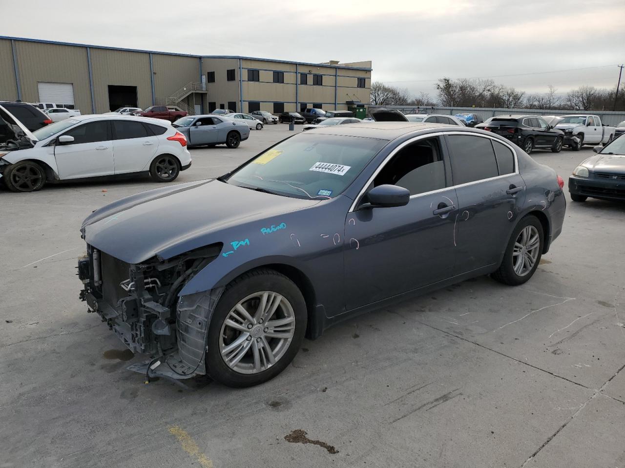 Infiniti G (2012)