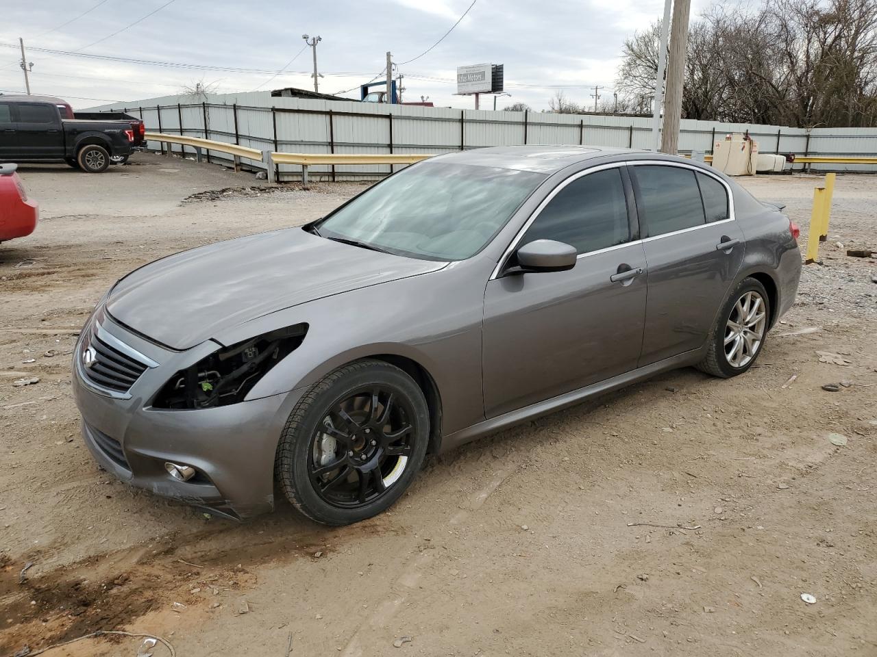 Infiniti G (2012)