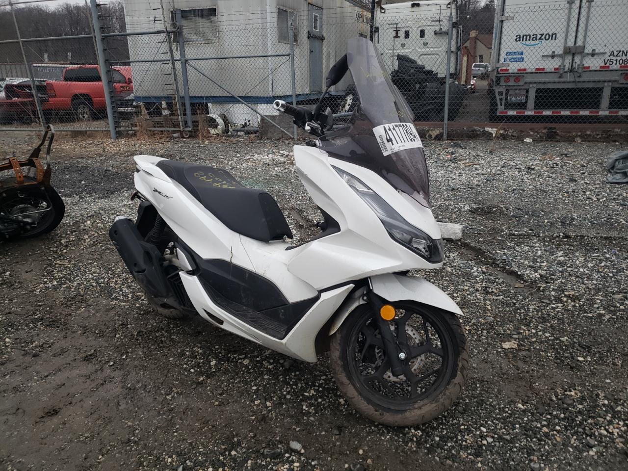 Honda Legend (2022)