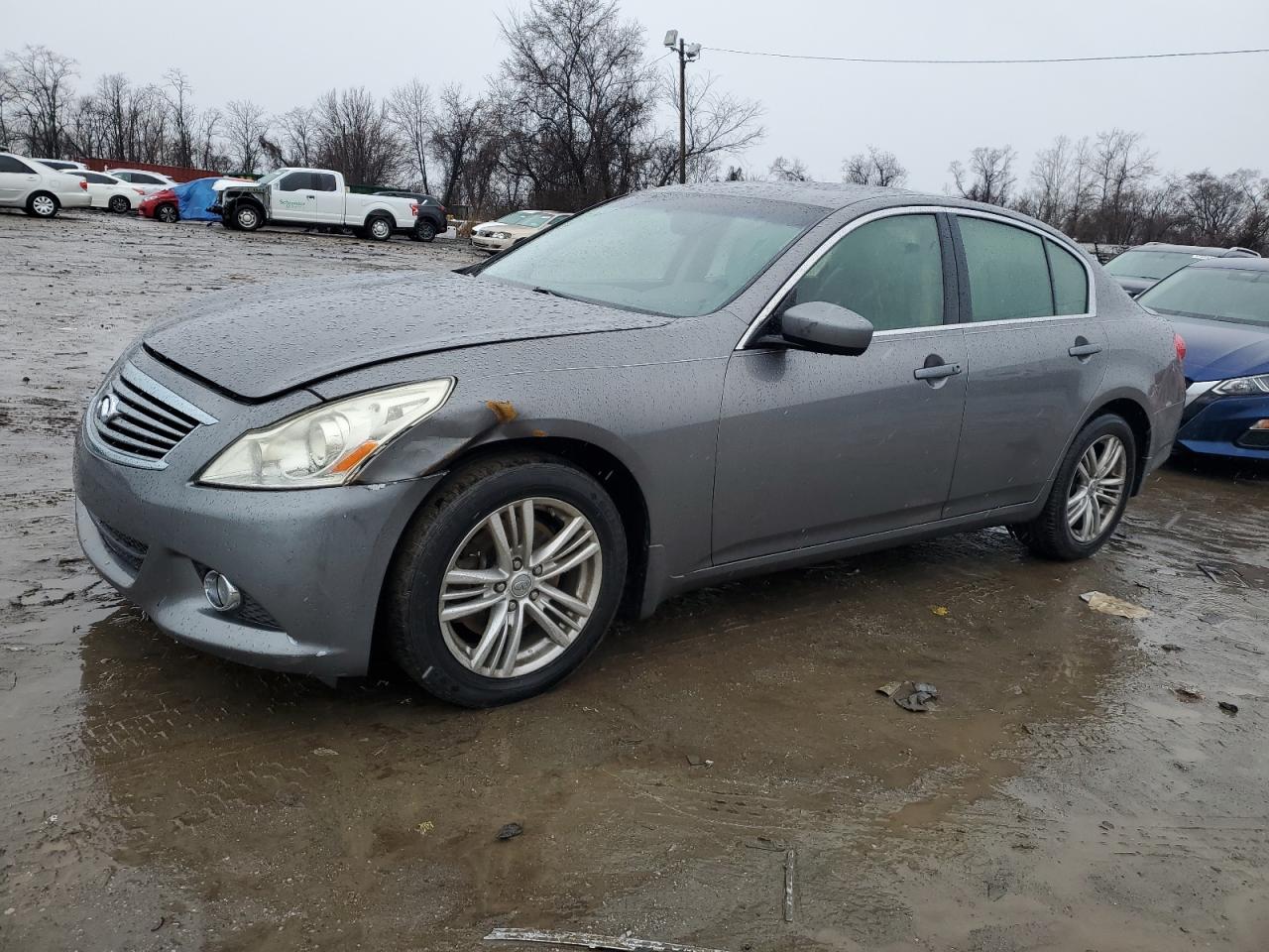 Infiniti G (2013)