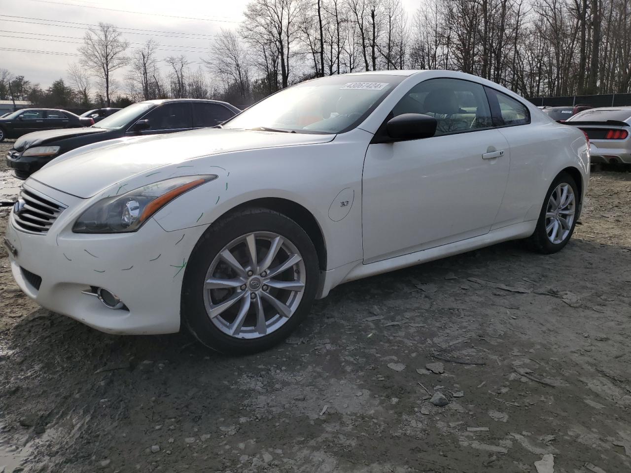 Infiniti Q60 (2014)