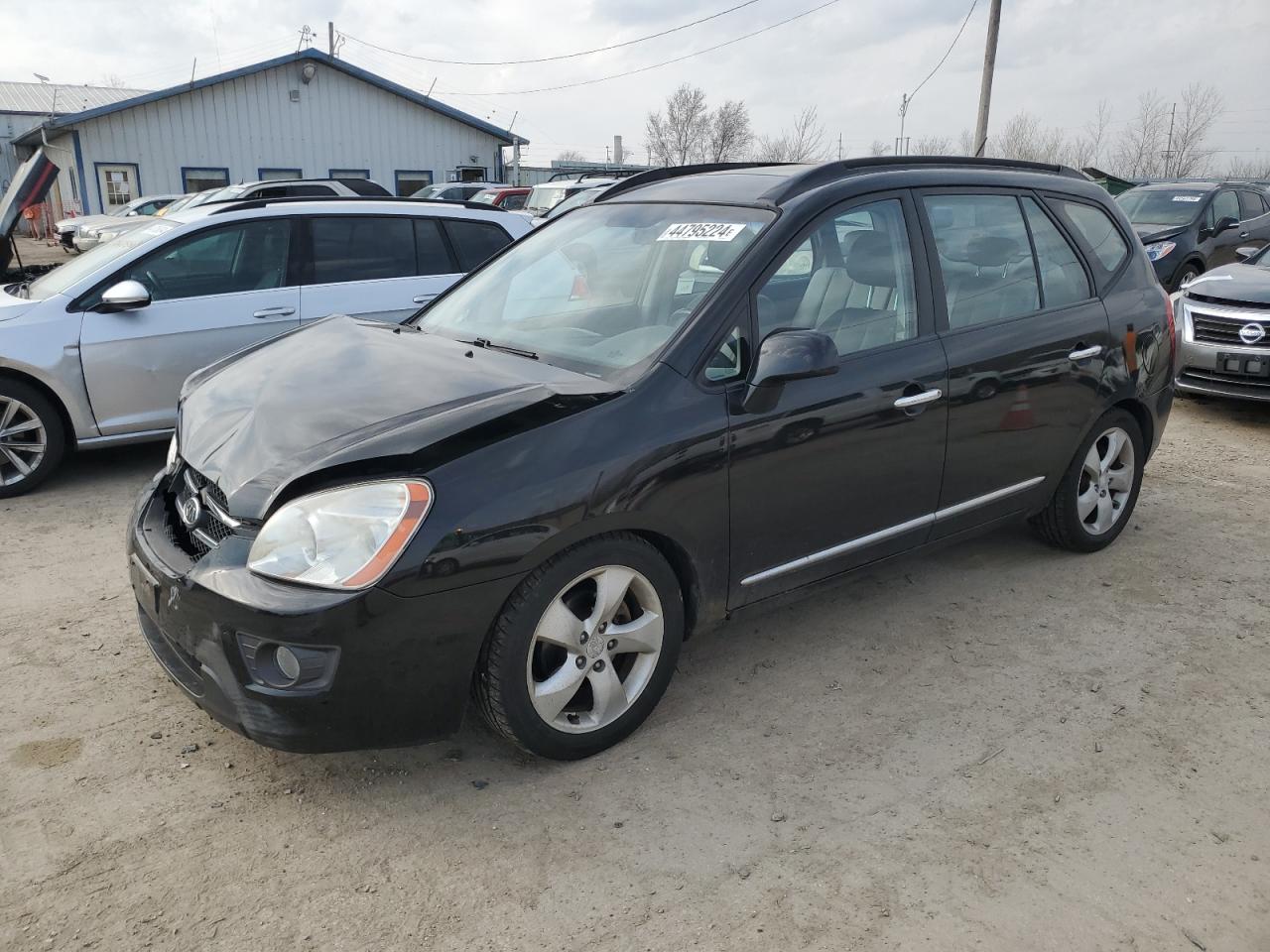 Kia Rondo (2007)
