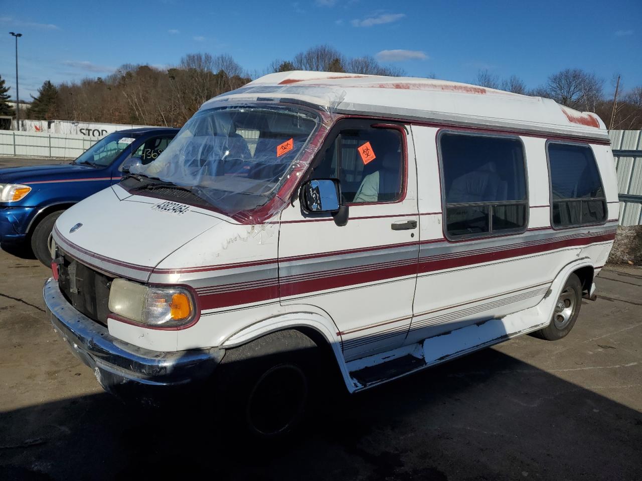Dodge Ram van (1996)