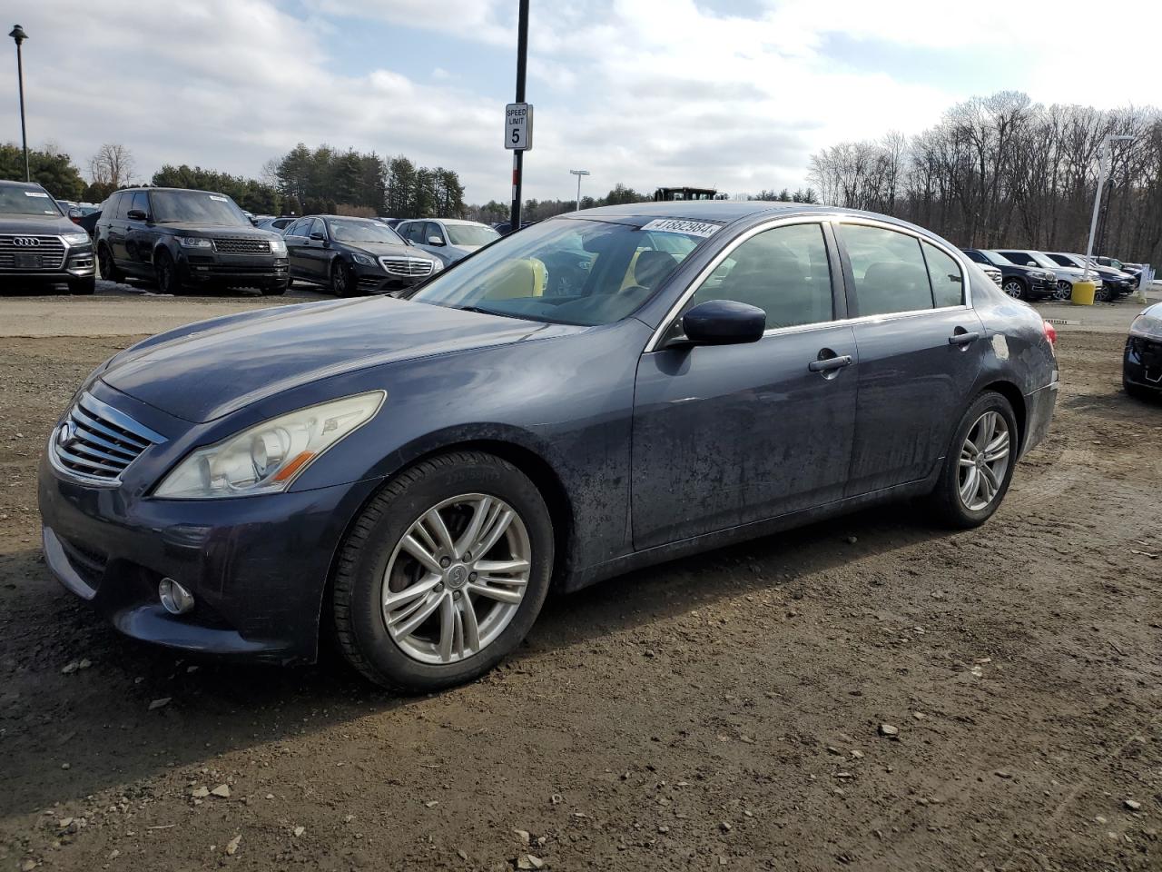 Infiniti G (2011)