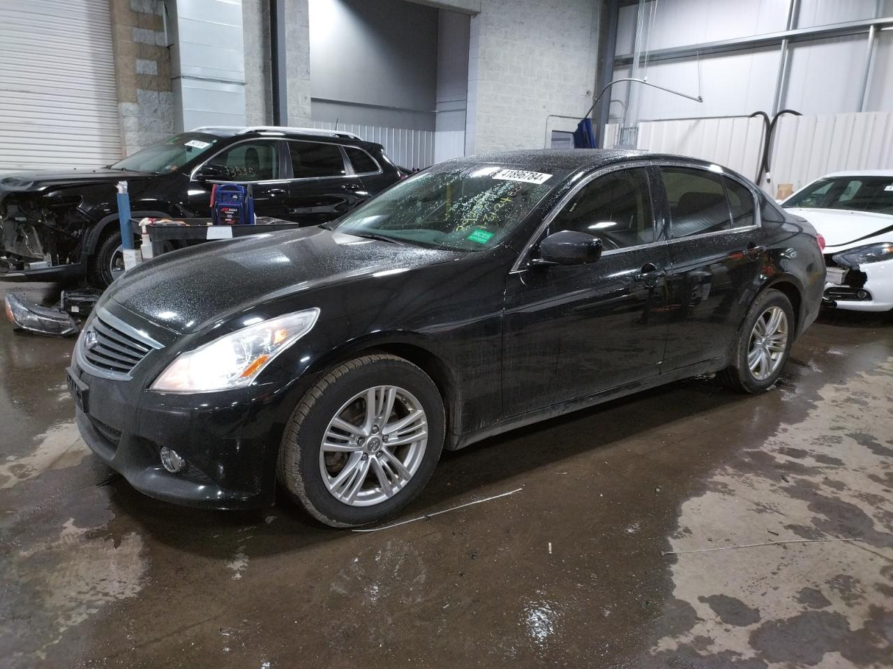 Infiniti G (2013)