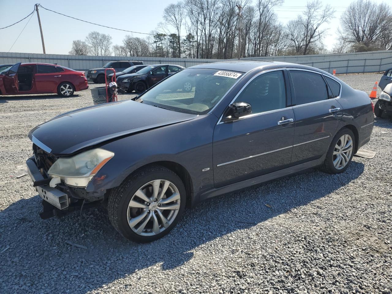 Infiniti M (2010)