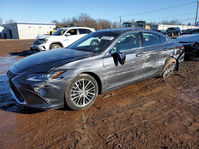 Lexus Es300 (2023)
