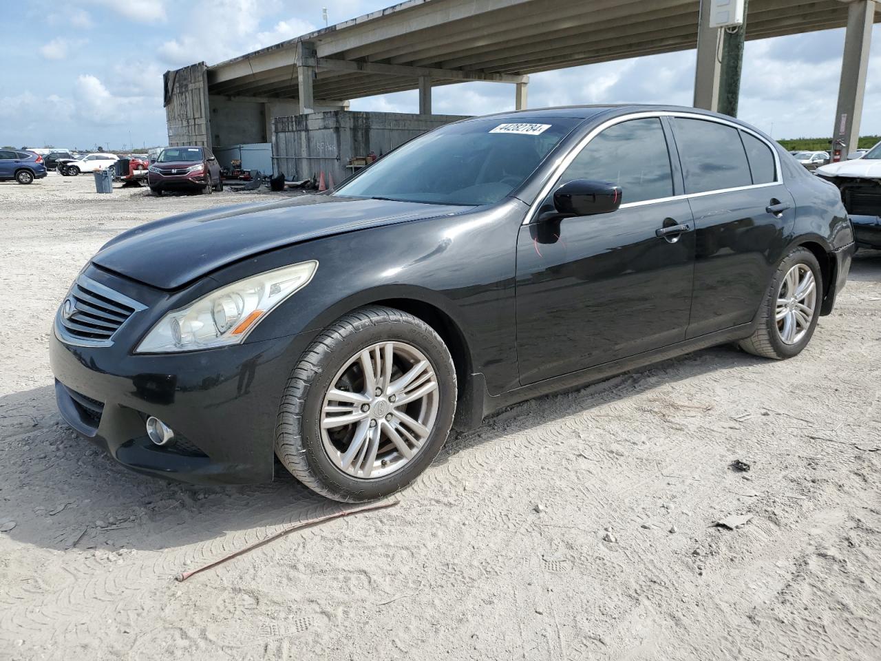 Infiniti G (2013)