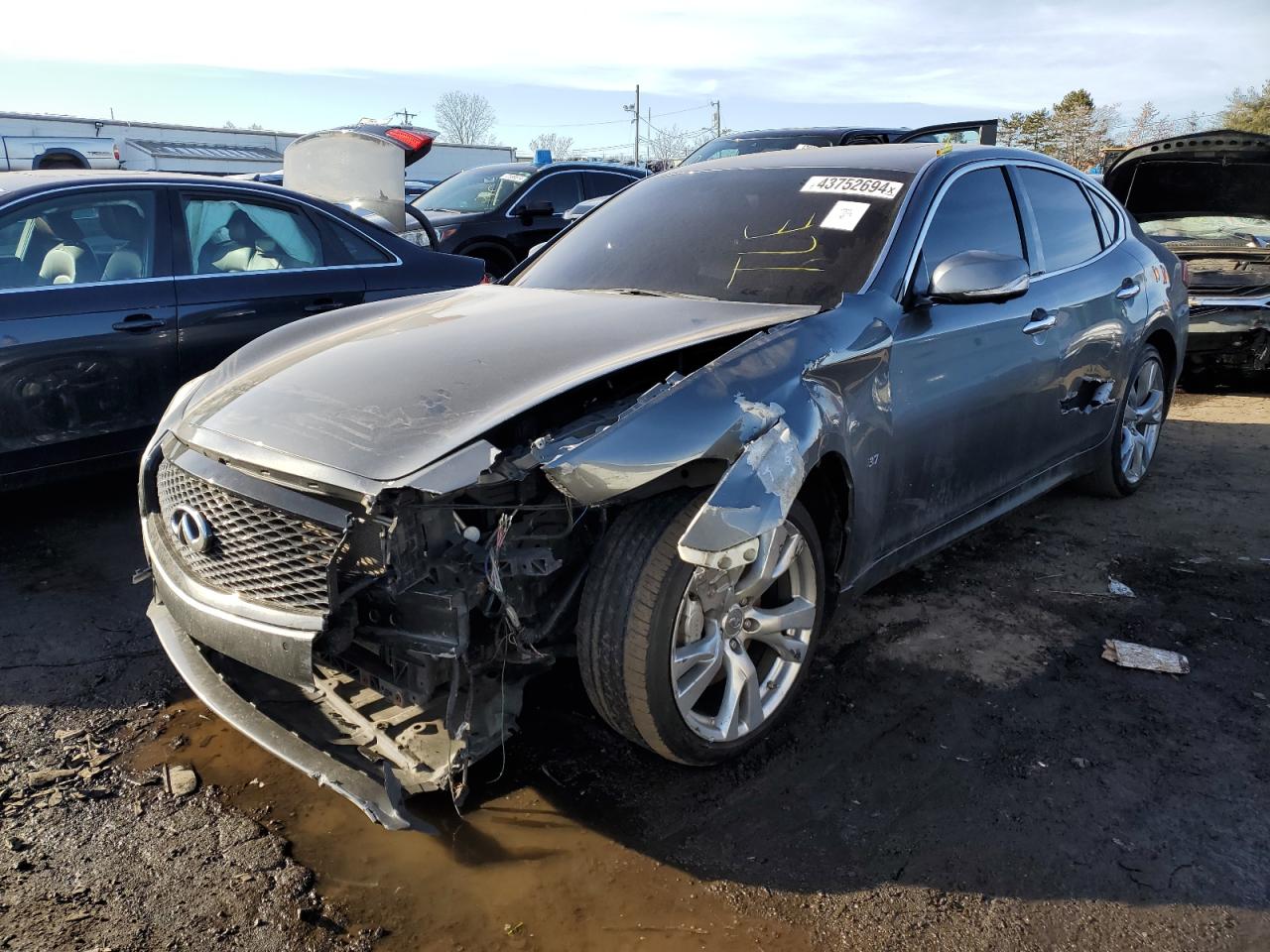 Infiniti Q70 (2017)