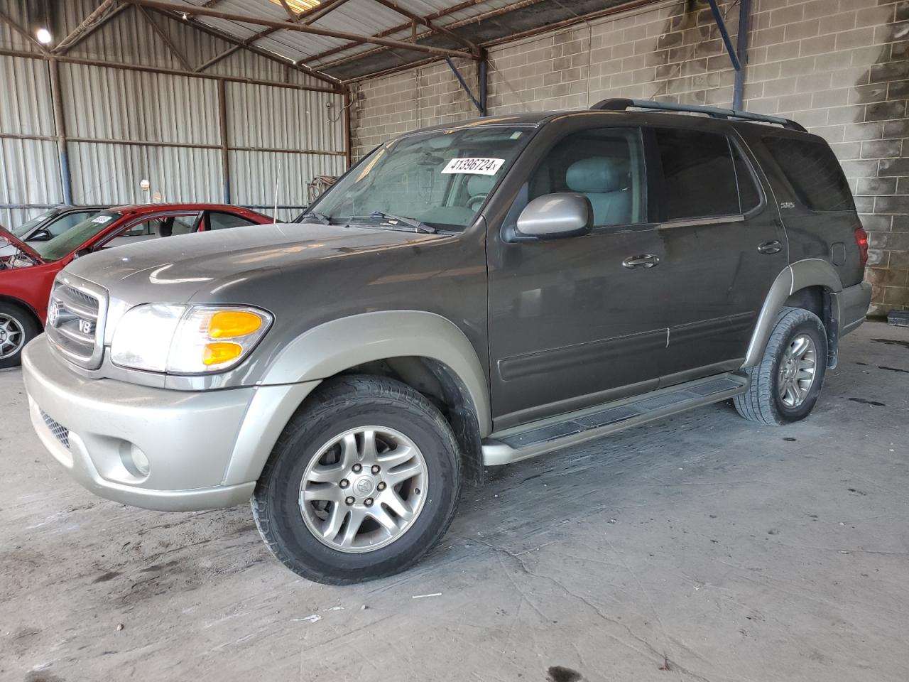 Toyota Sequoia (2004)