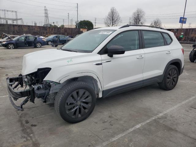 Volkswagen Taos s (2022)