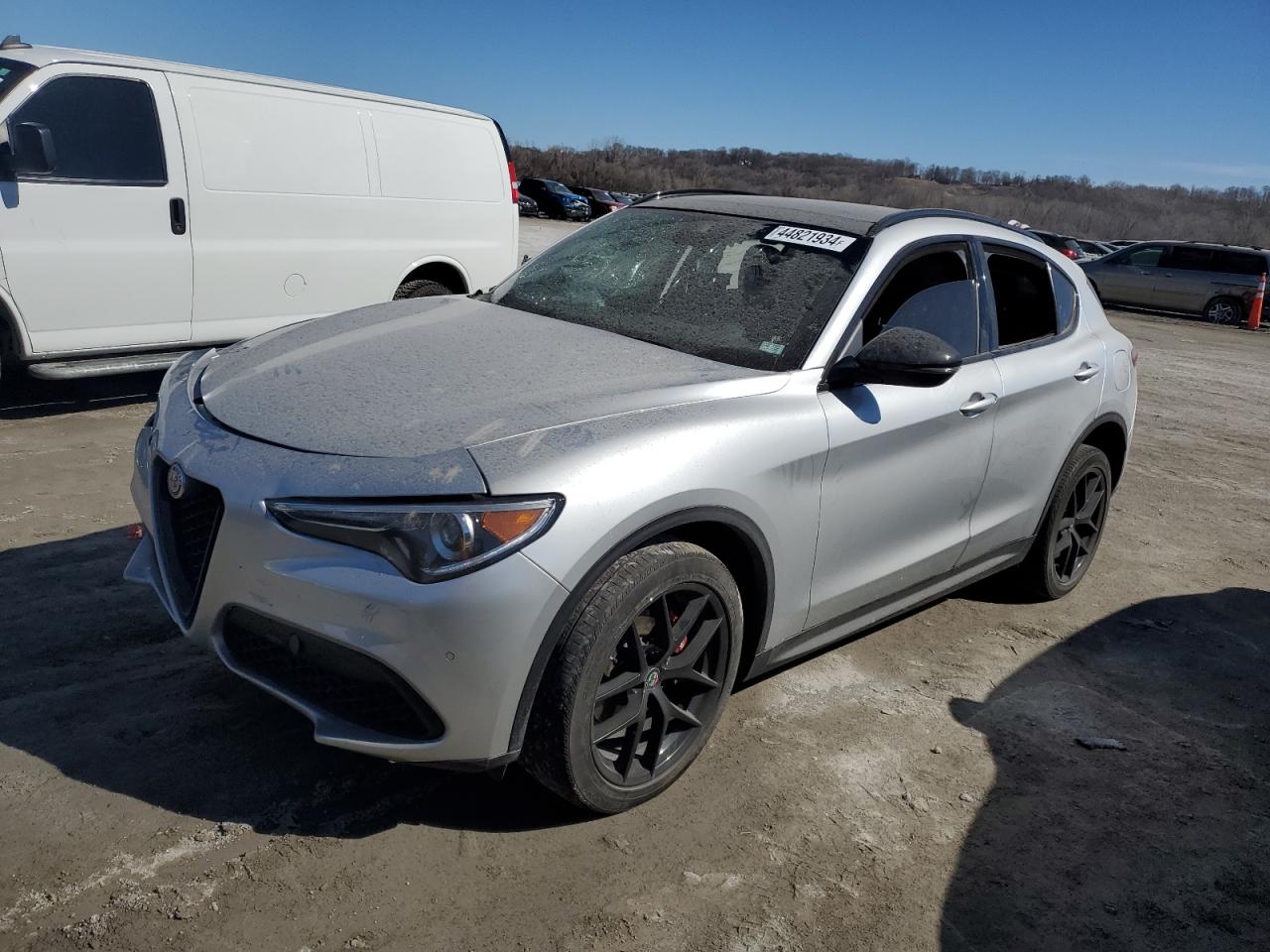 Alfa-romeo Stelvio (2019)