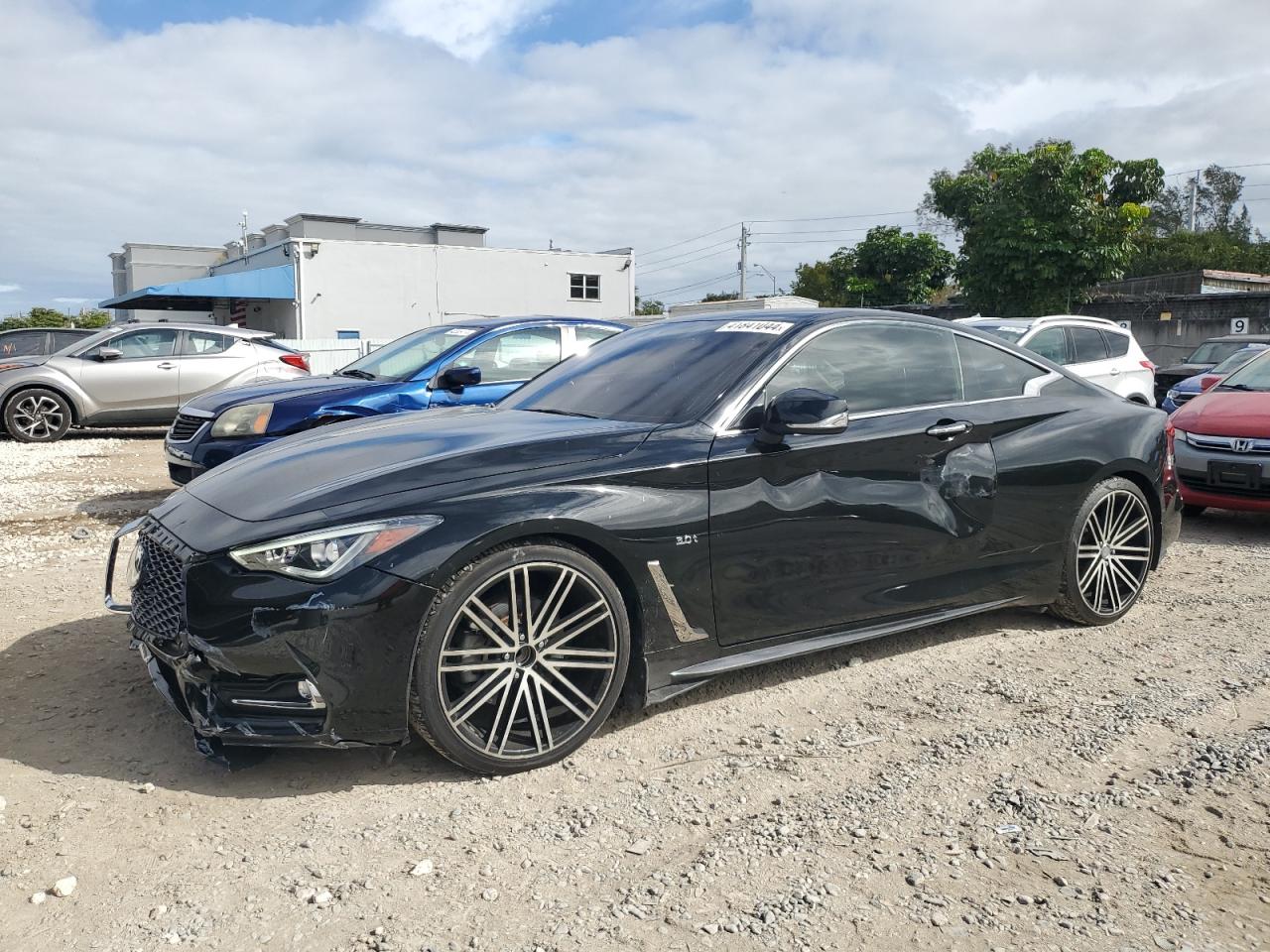 Infiniti Q60 (2020)