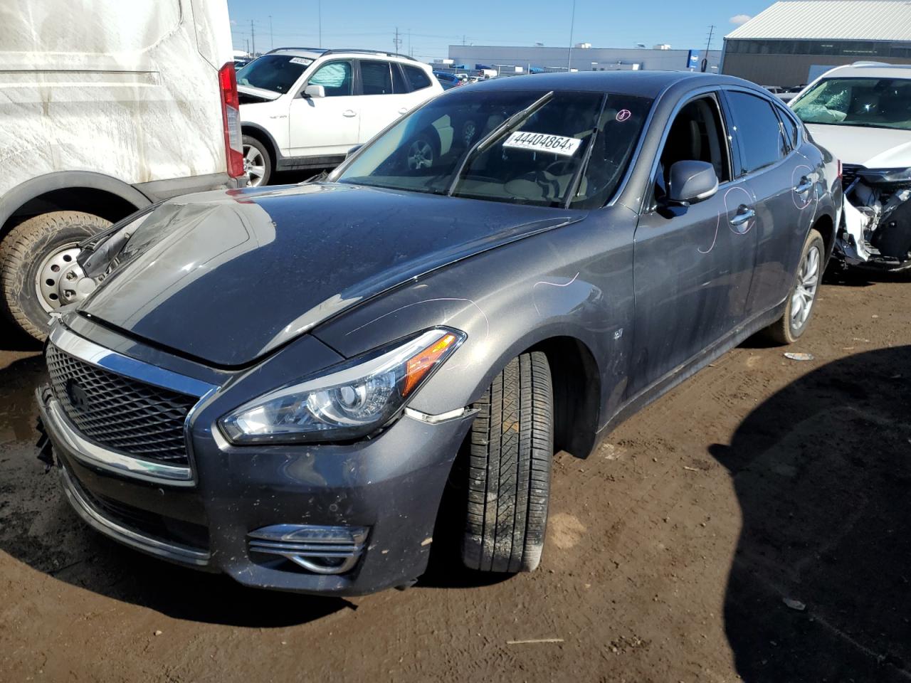 Infiniti Q70 (2015)