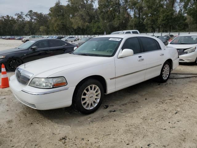 Lincoln Towncar (2007)