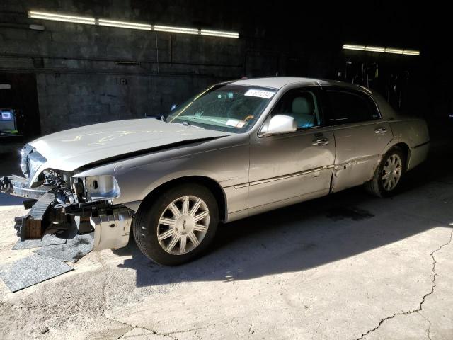 Lincoln Towncar (2010)