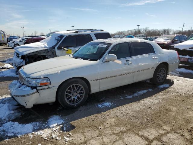 Lincoln Towncar (2004)