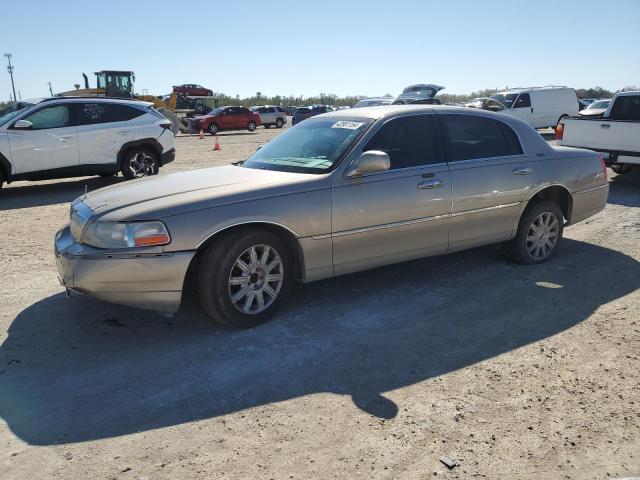Lincoln Towncar (2009)