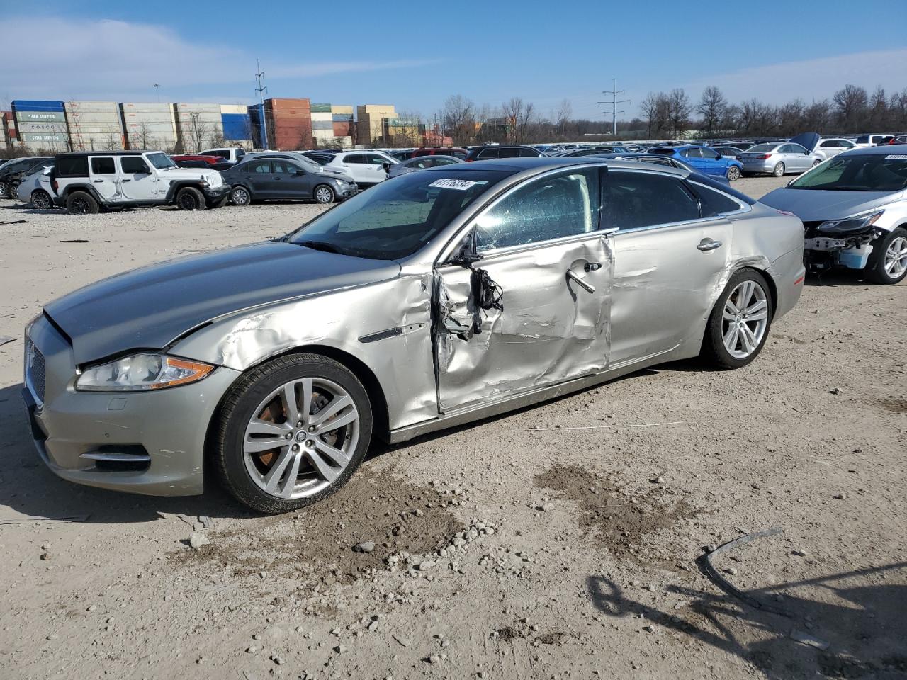 Jaguar Xj (2013)