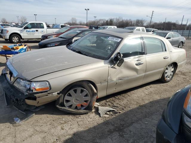 Lincoln Towncar (2005)