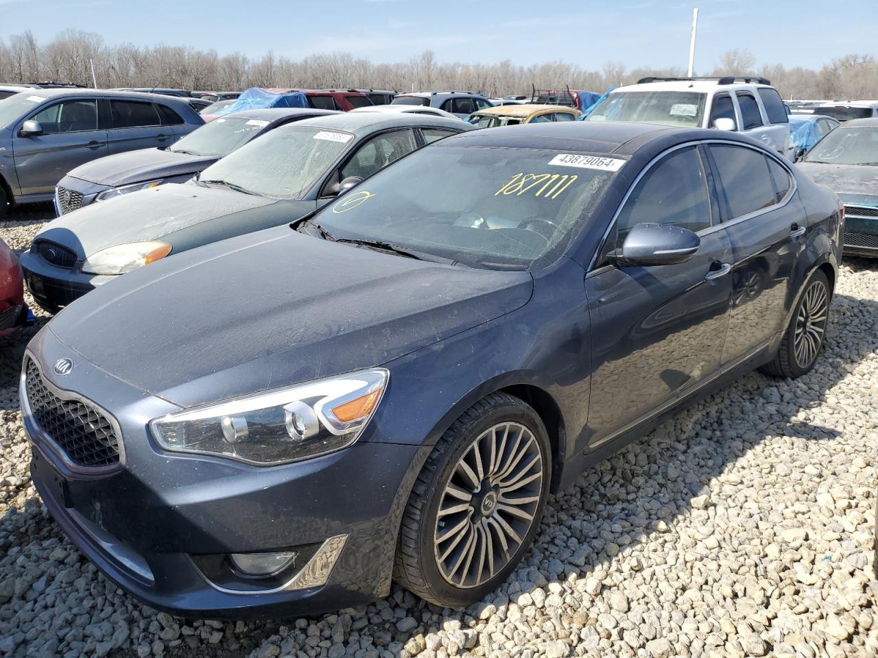 Kia Cadenza (2015)
