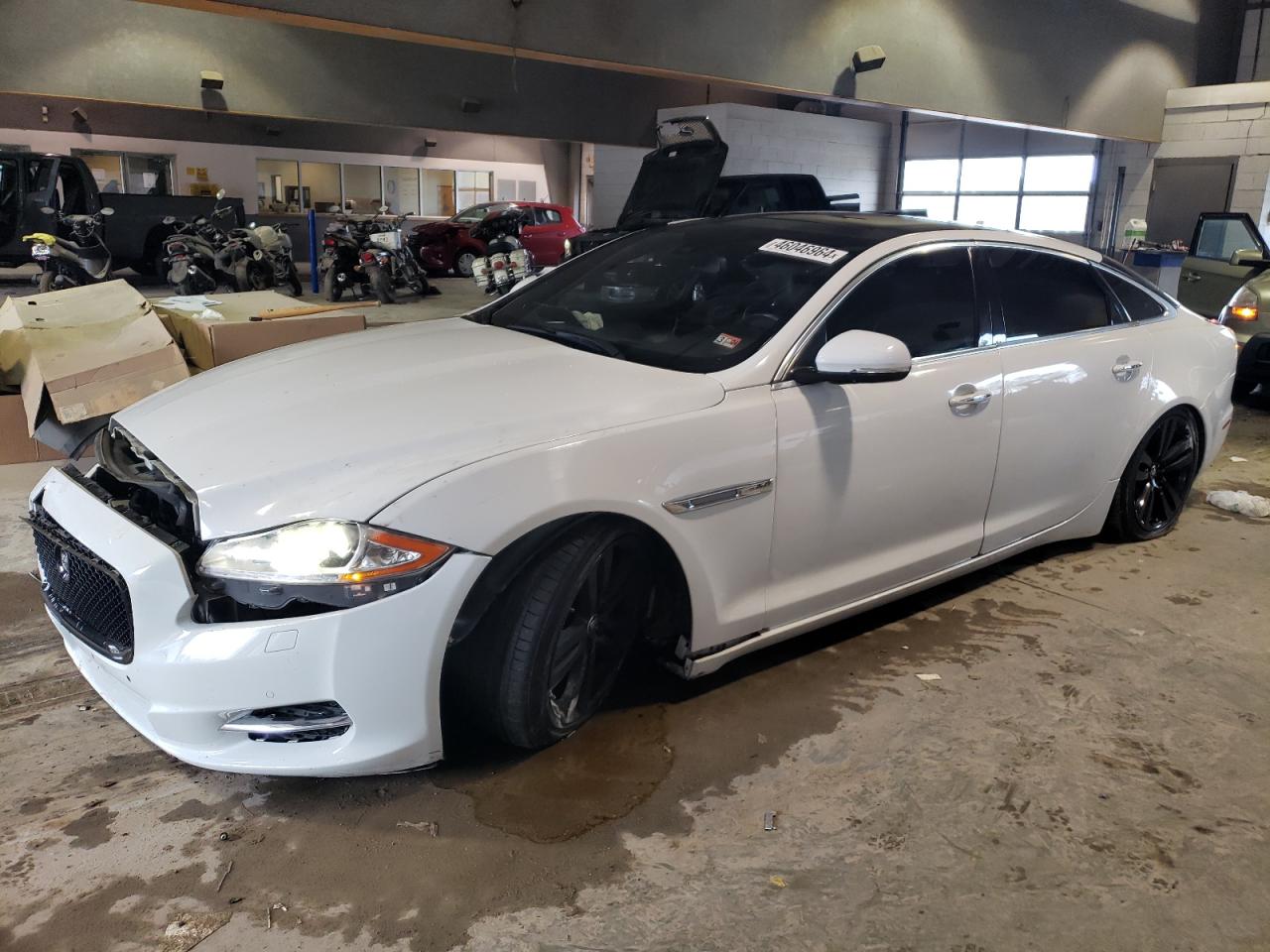 Jaguar Xj (2013)