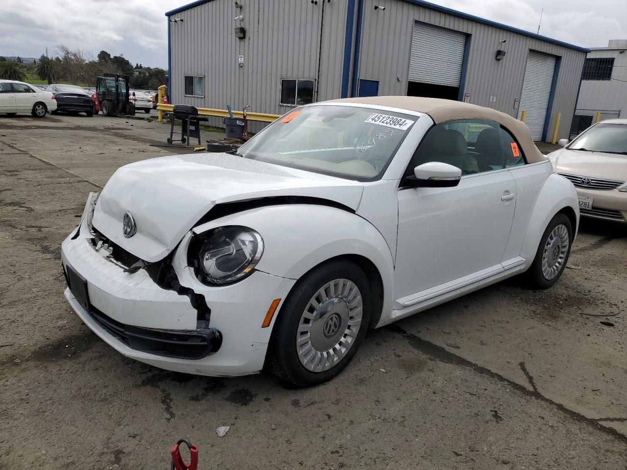 Volkswagen Beetle (2016)