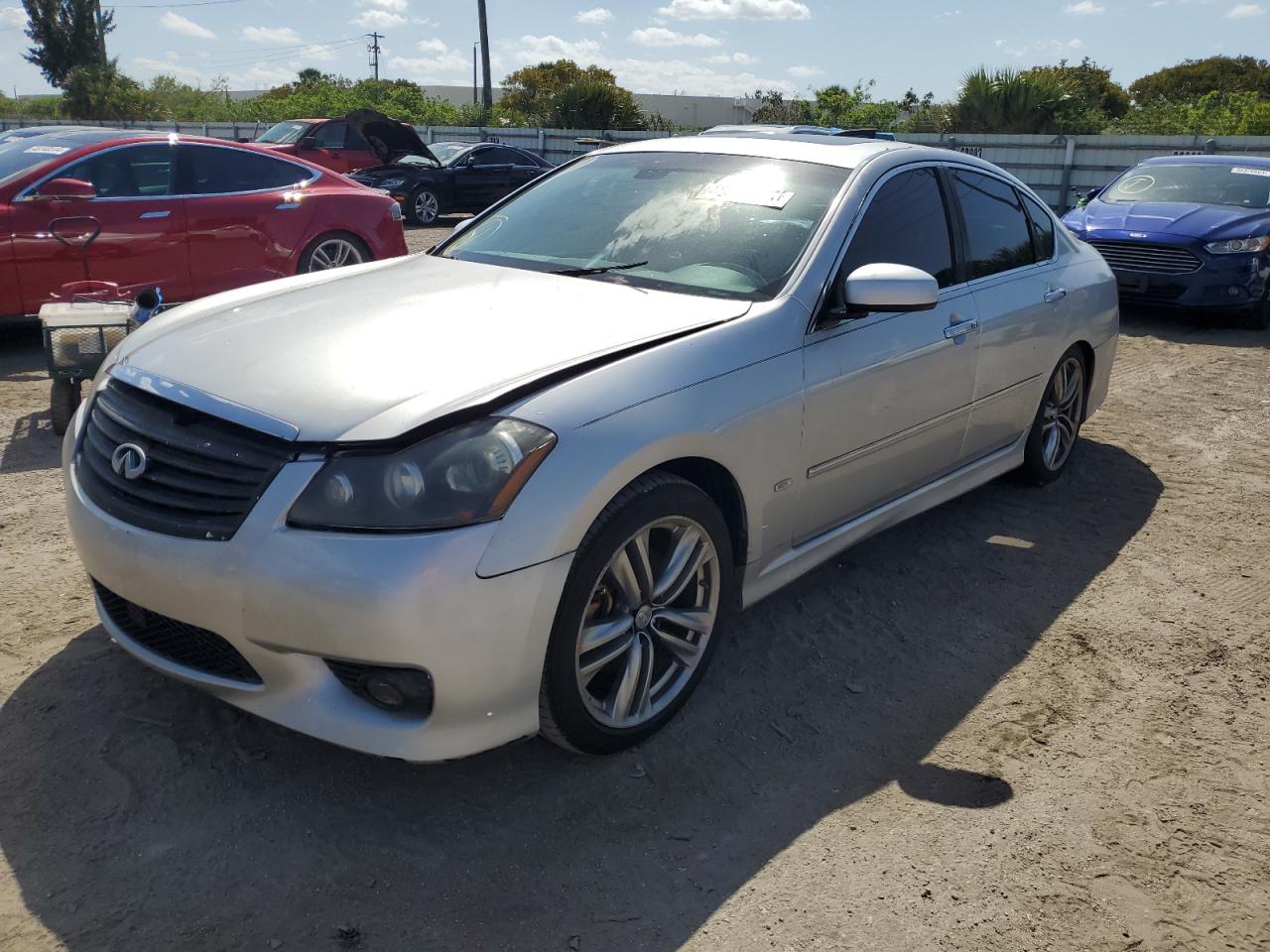 Infiniti M (2008)