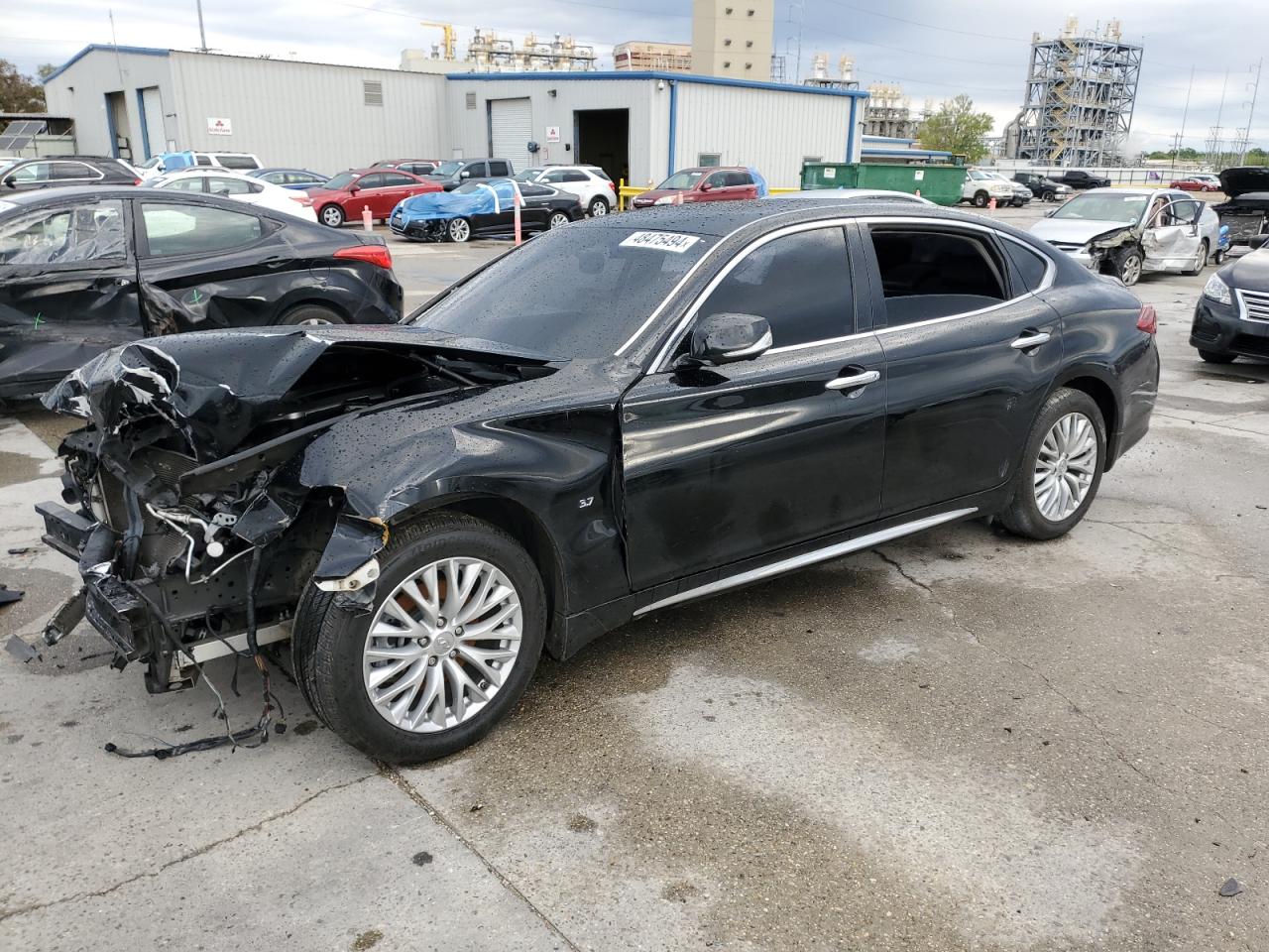 Infiniti Q70 (2016)