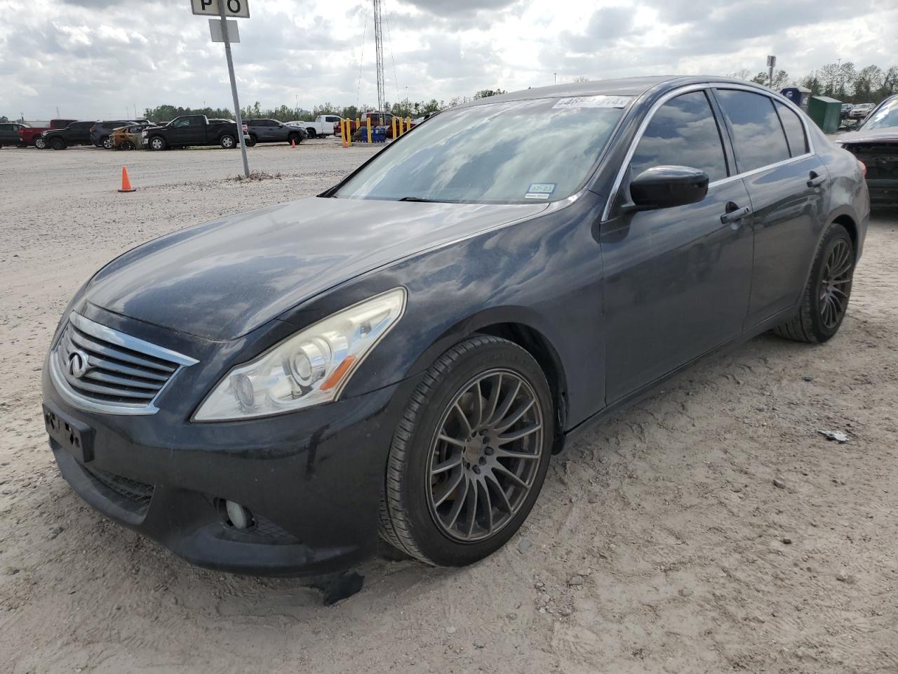 Infiniti G (2011)