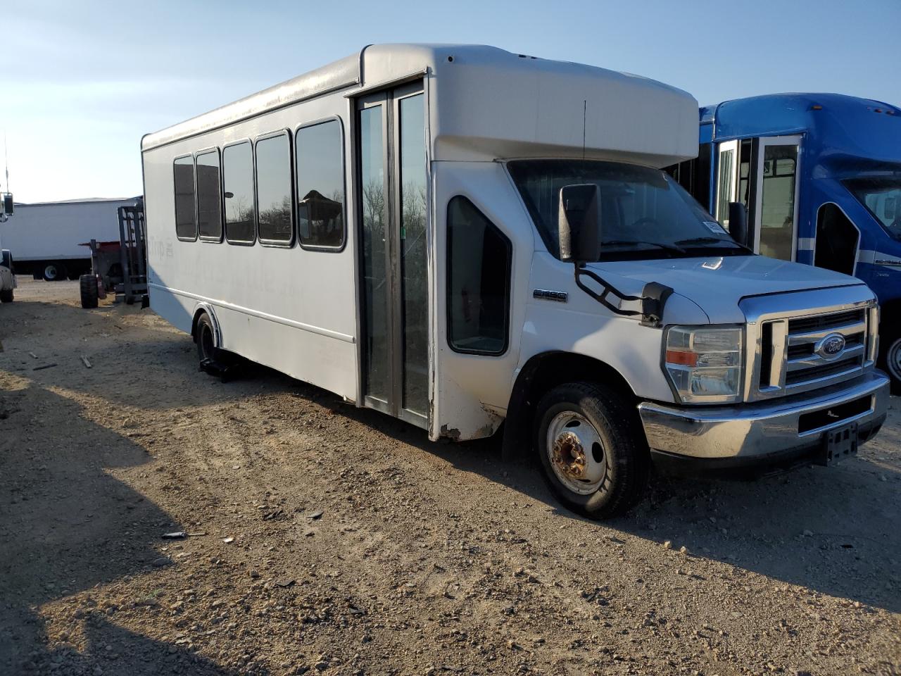 Ford Econoline (2016)