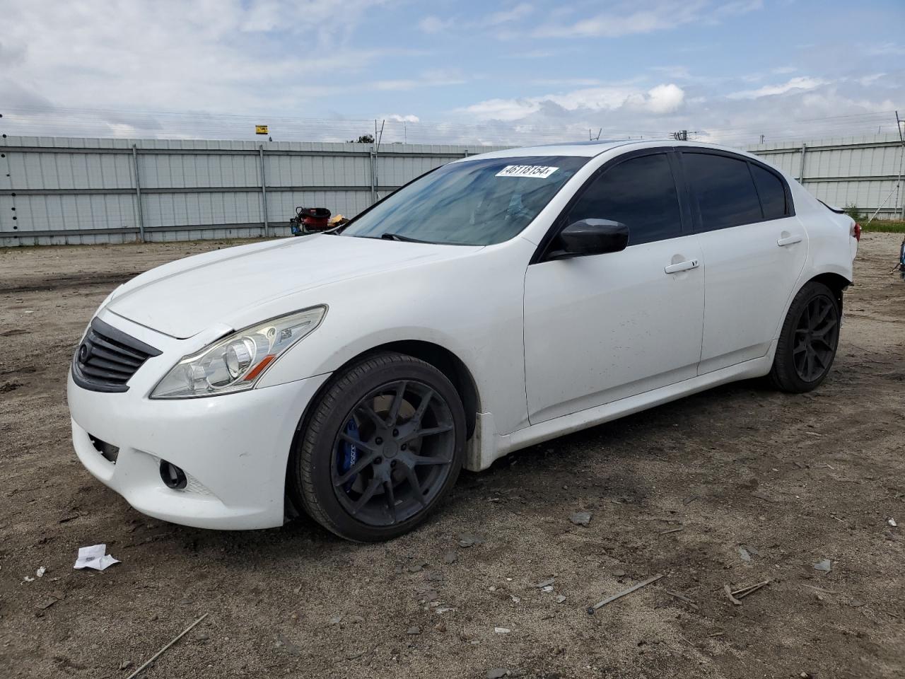 Infiniti G (2013)