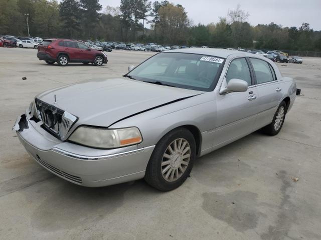Lincoln Towncar (2003)